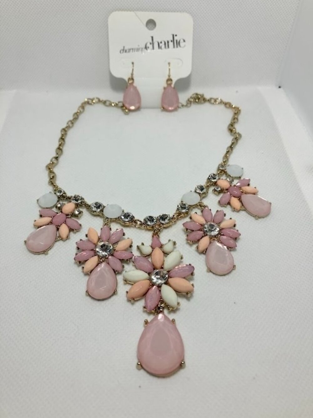 Charming Charlie Statement Necklace And Earring Set Floral Elegant Gold-Tone NWT